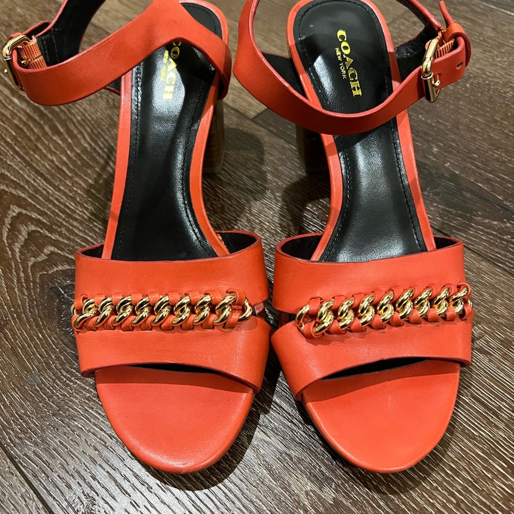 Coach phoebe heel shoes with Gold Chain Details size 7.5 orange - Picture 12 of 12